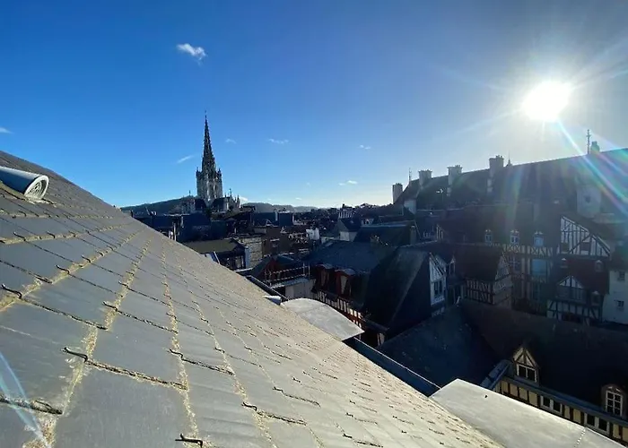 Sous Les Clochers De Rouen - Cathedrale