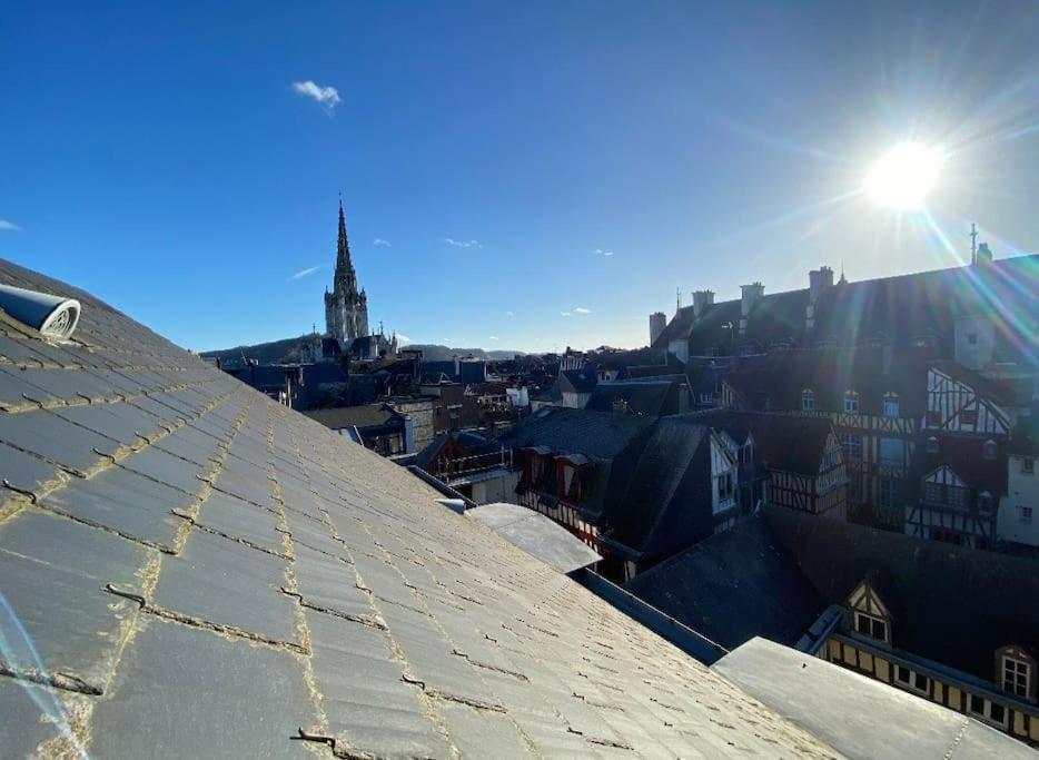 Sous Les Clochers De - Cathedrale